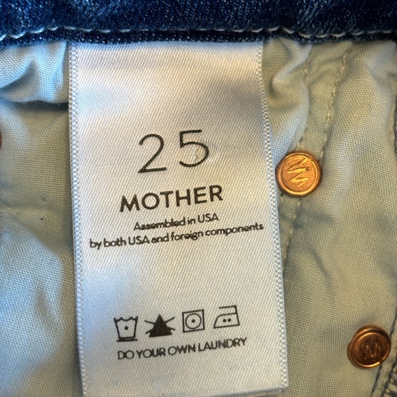MOTHER Looker Ankle Fray Jeans - Picture 9 of 11